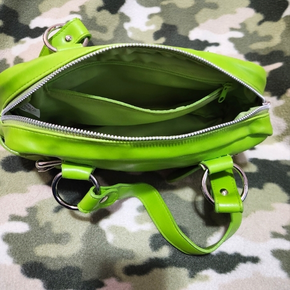 Lime Purse - Picture 11 of 16